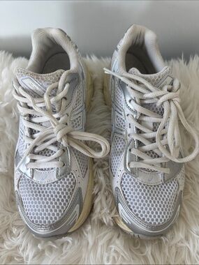 Asics White and Silver Women's Running Sneakers